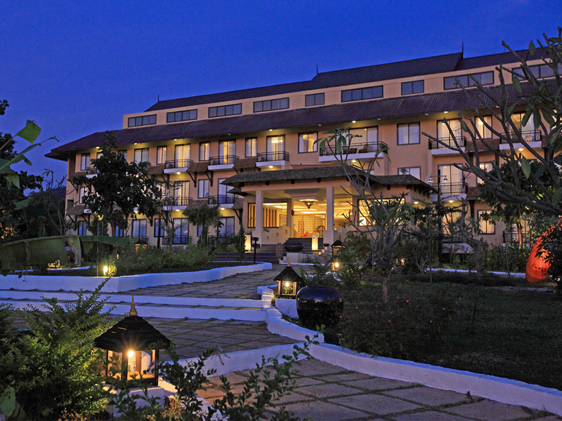 Hotels in INle